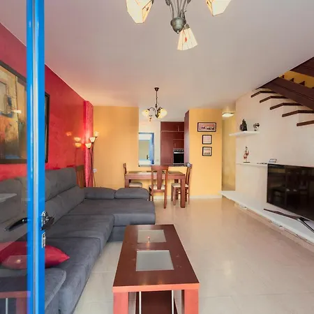 Modern House In Holiday home